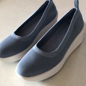 NWT Clark’s Cloud-steepers size 7 W